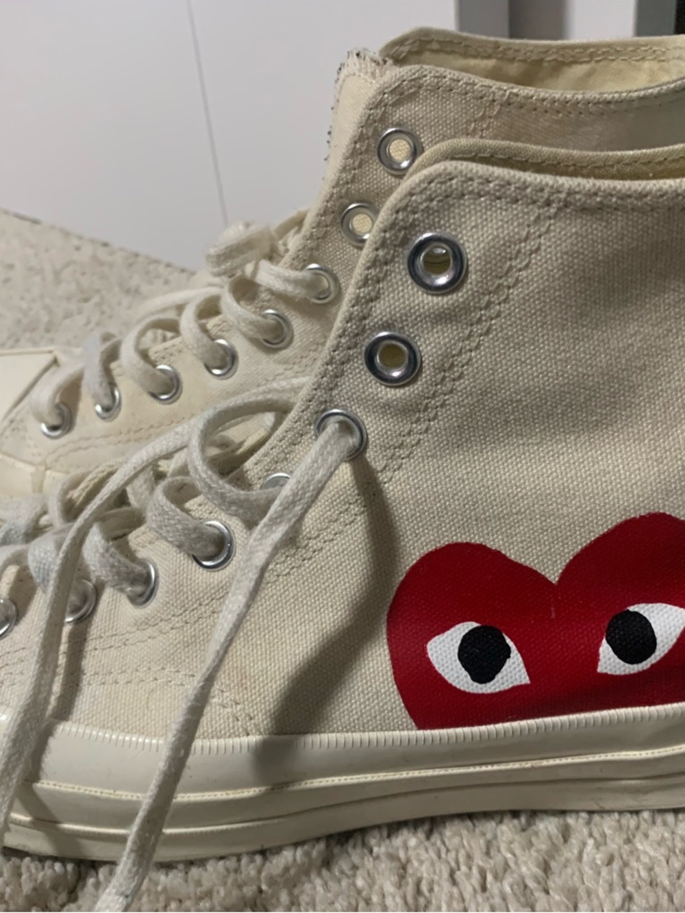 Converse Kids High-Top Sneakers in Cream with Red Heart Graphic